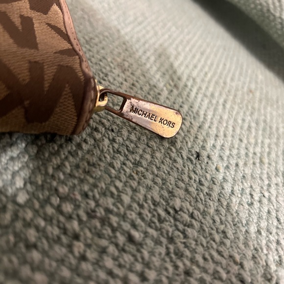 Tan MK Wallet - Picture 2 of 7